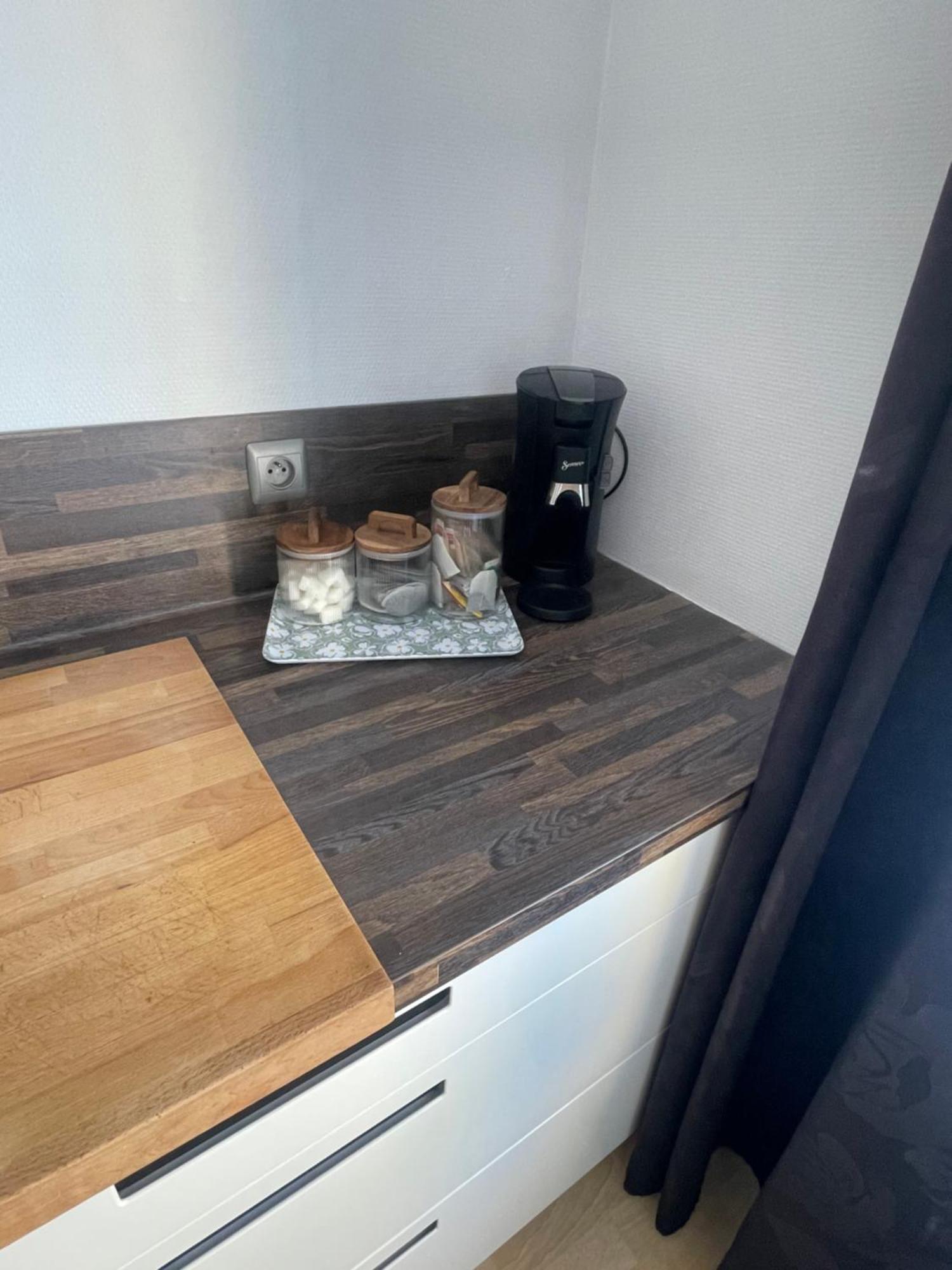 Le Nid De Sacha Apartment Еперне Екстериор снимка
