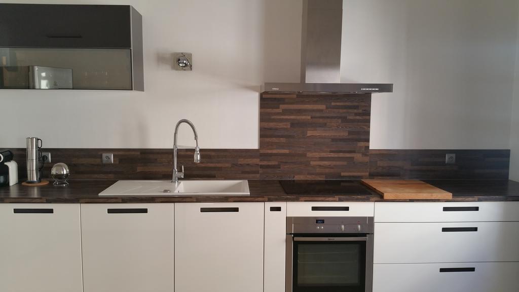 Le Nid De Sacha Apartment Еперне Екстериор снимка