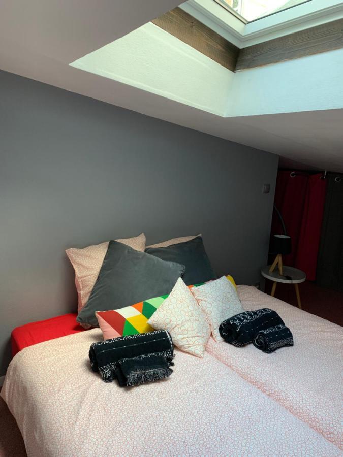 Le Nid De Sacha Apartment Еперне Екстериор снимка